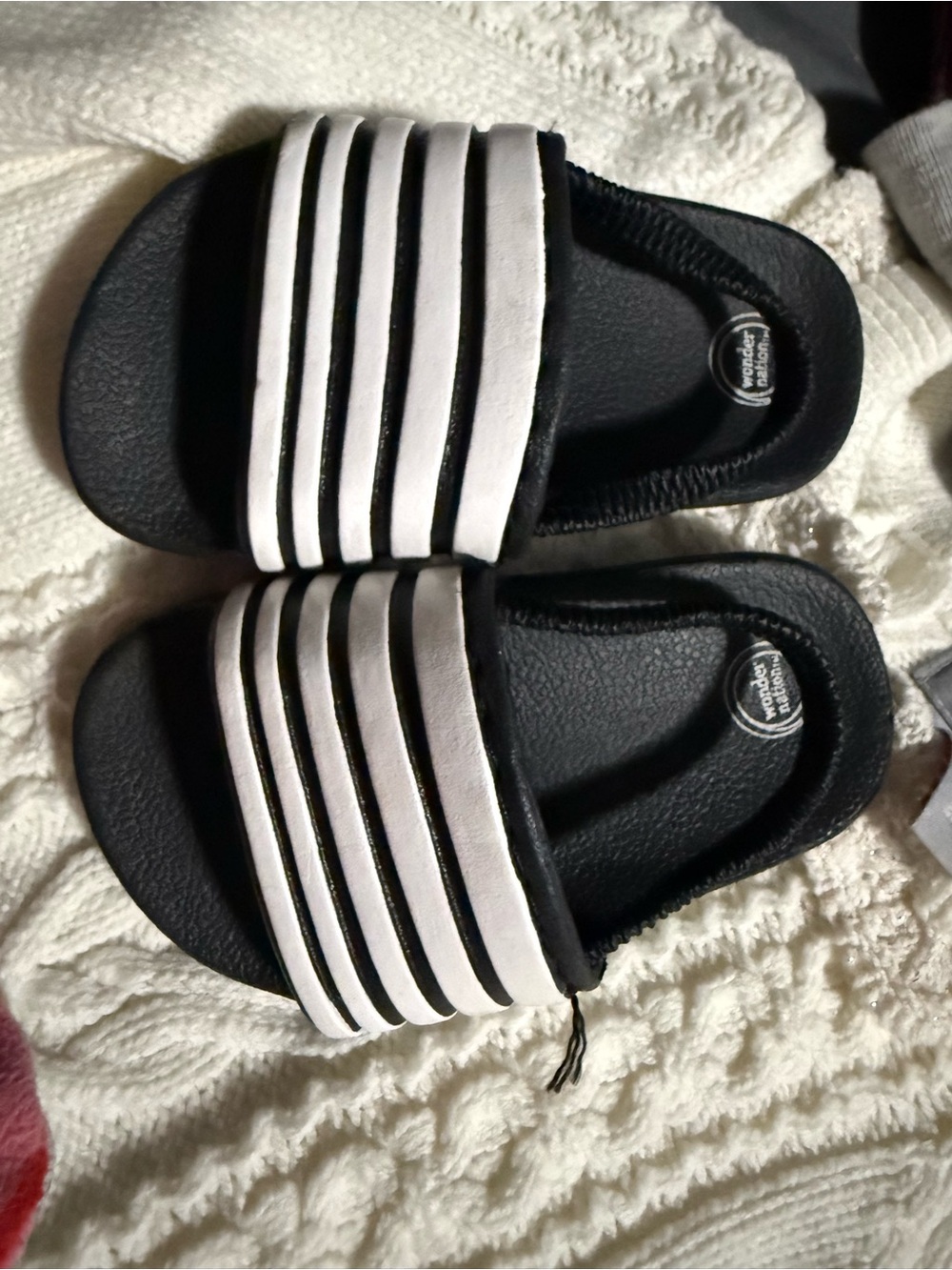 Wonder Nation Kids Sandals -Size 4 / 6-12M Black & White